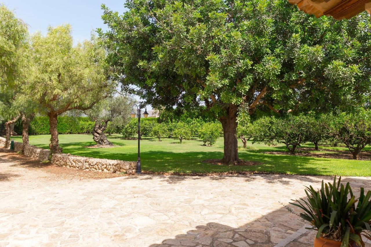 Villa Lagoon Sa Pobla Ngoại thất bức ảnh